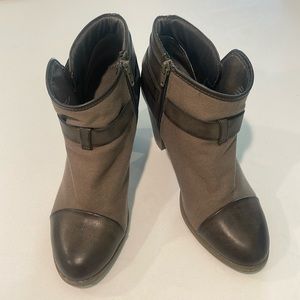 LAUREN CONRAD (EUC) Farrah Dusty Brown Color Ankle High Booties Size 8.5 Med.